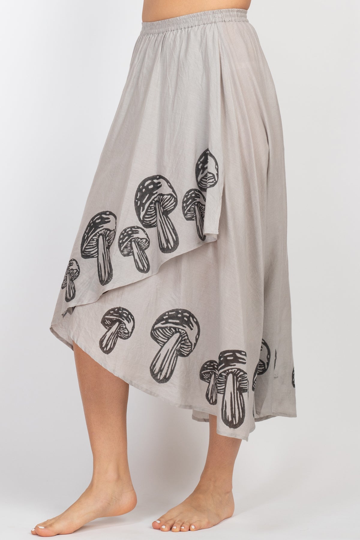 Flowy circle outlet skirt